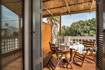 Veranda Big Brighter